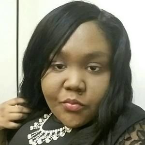 Meet your Posher, Kendra